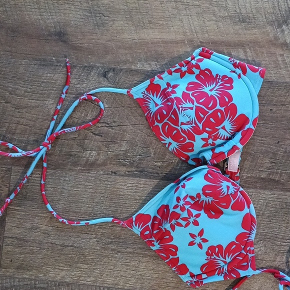 Victoria Secret Hawaiian Print Bikini💙❤️ - Picture 2 of 11